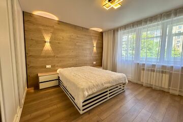 1-к квартира, 40 м², 3/10 эт.