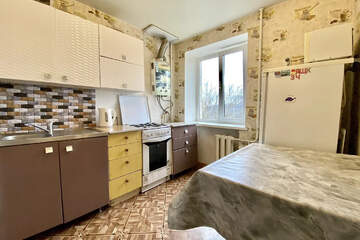 2-к квартира, 47 м², 3/5 эт.