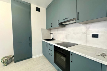 1-к квартира, 42 м², 13/16 эт.