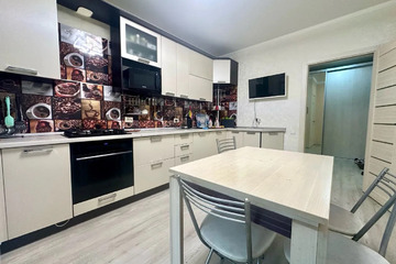 3-к квартира, 82 м², 9/18 эт.